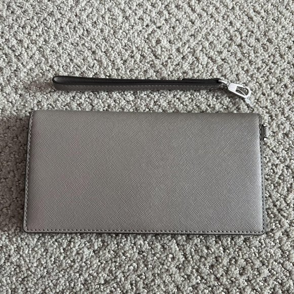 Tory Burch 78609 Emerson Slim Wristlet Envelope Wallet gray - Picture 2 of 6